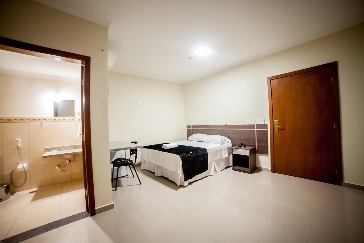 Apoema Hotel Cuiabá Extérieur photo