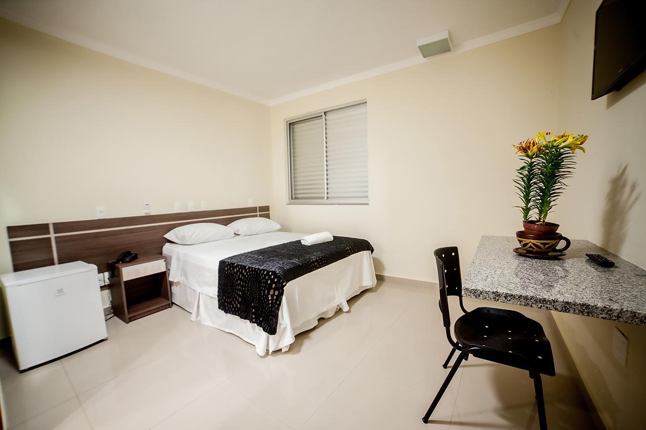 Apoema Hotel Cuiabá Extérieur photo